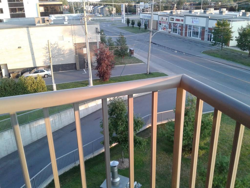 Resto Chez Julie | restaurant | 189 Bd Industriel, Saint-Eustache, QC J7R 5P2, Canada | 4504727571 OR +1 450-472-7571