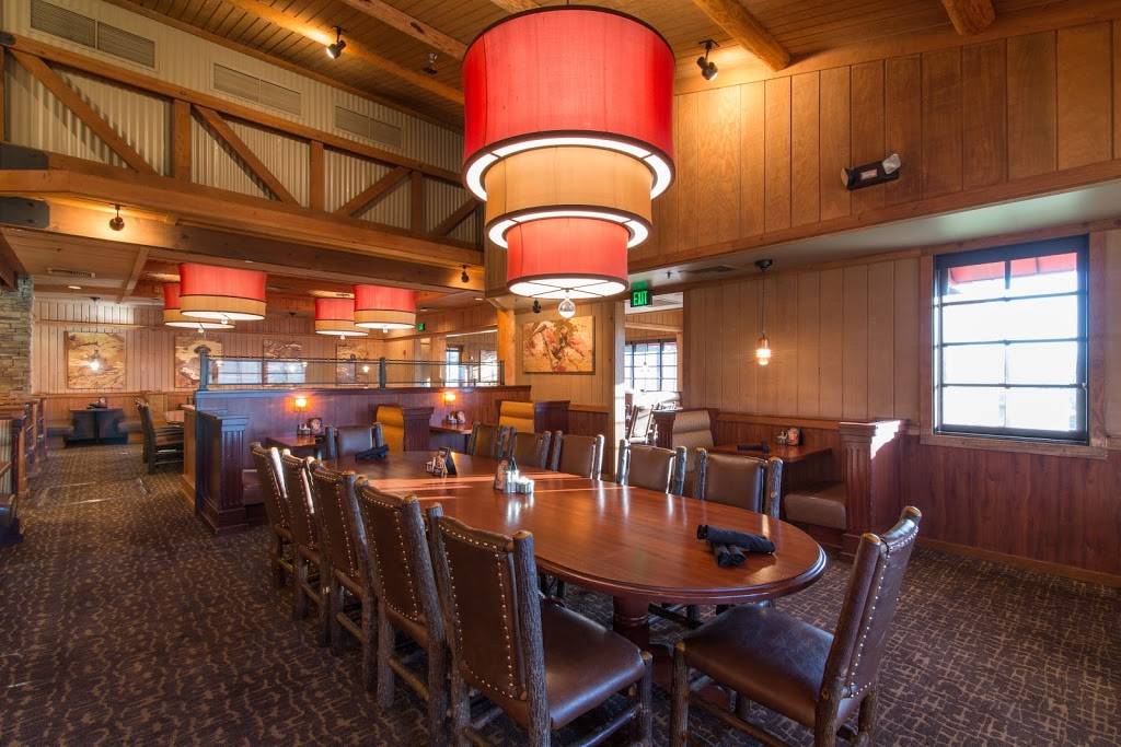 Claim Jumper Restaurants | restaurant | 25740 The Old Rd, Valencia, CA 91381, USA | 6612542628 OR +1 661-254-2628
