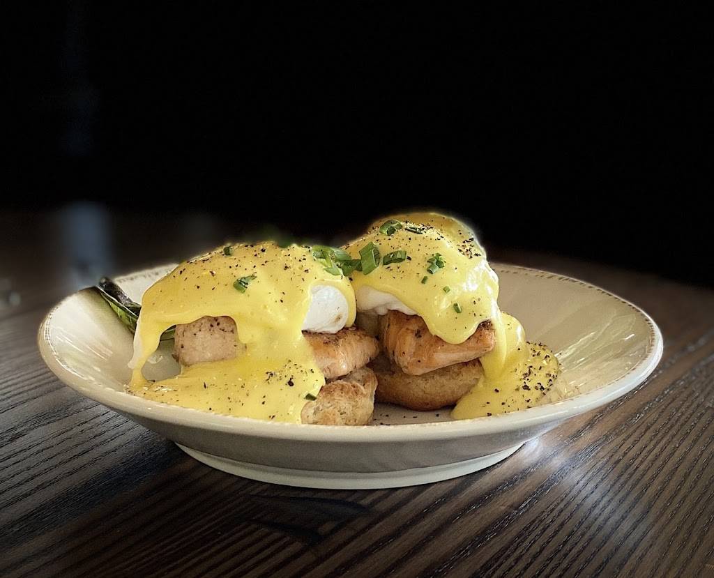 Strandhill Public | restaurant | 309 W Palm Ave, Tampa, FL 33602, USA | 8137699234 OR +1 813-769-9234