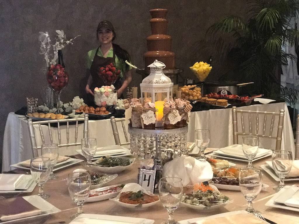 ChocoFruit | restaurant | 638 S Brookhurst St, Anaheim, CA 92804, USA | 3109102772 OR +1 310-910-2772