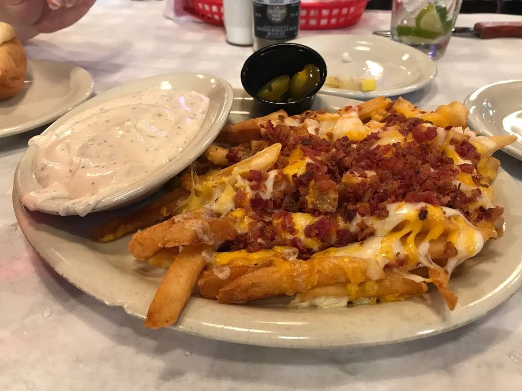 Codys Original Roadhouse | restaurant | 2890 W Bay Dr, Belleair Bluffs, FL 33770, USA | 7275848473 OR +1 727-584-8473