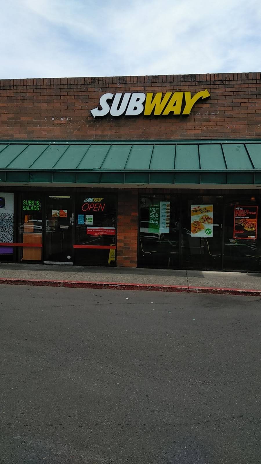 Subway | meal takeaway | 3720 128th Ave SE Suite J, Bellevue, WA 98006, USA | 4257469428 OR +1 425-746-9428