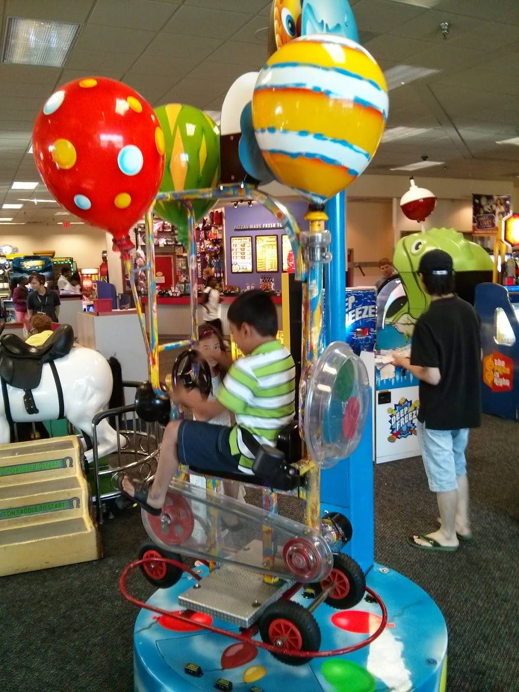 Chuck E. Cheese | restaurant | 201 E Auburn Rd, Rochester Hills, MI 48307, USA | 2482994540 OR +1 248-299-4540