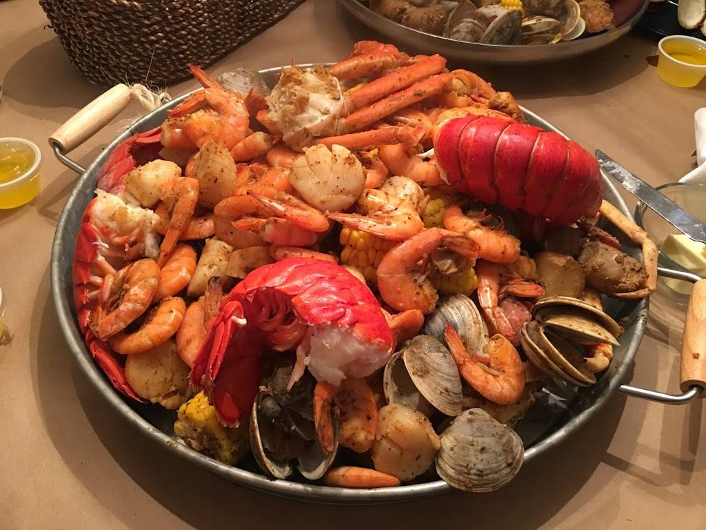 Topsail Steamer | restaurant | 303 S Topsail Dr, Surf City, NC 28445, USA | 9103282645 OR +1 910-328-2645