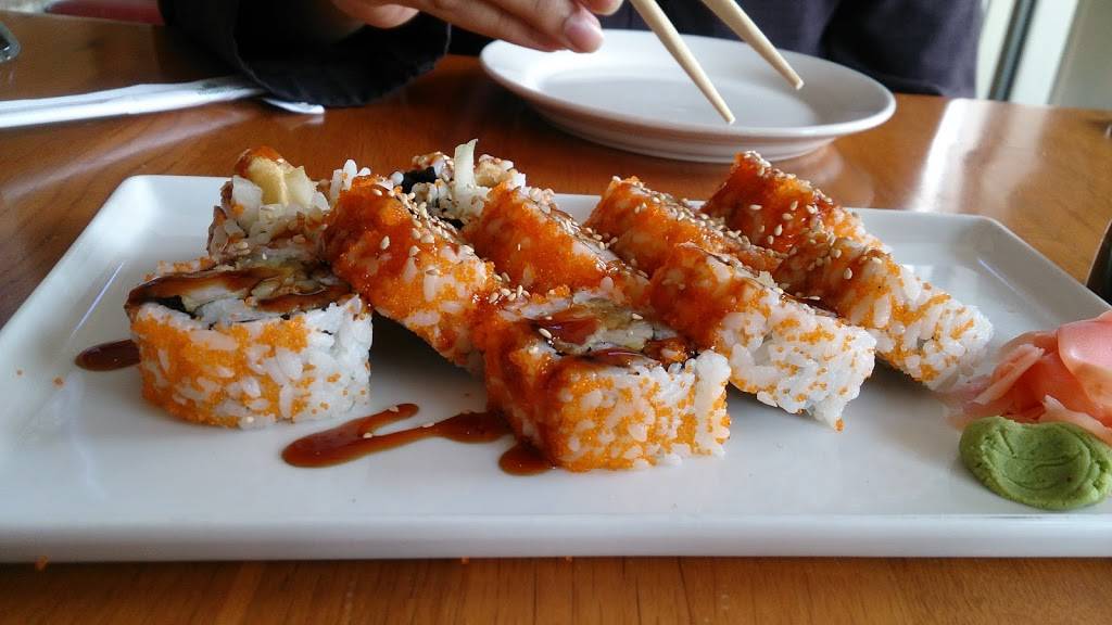 Dozika Restaurant | meal takeaway | 601 Dempster Street, Evanston, IL 60201, USA | 8478699740 OR +1 847-869-9740