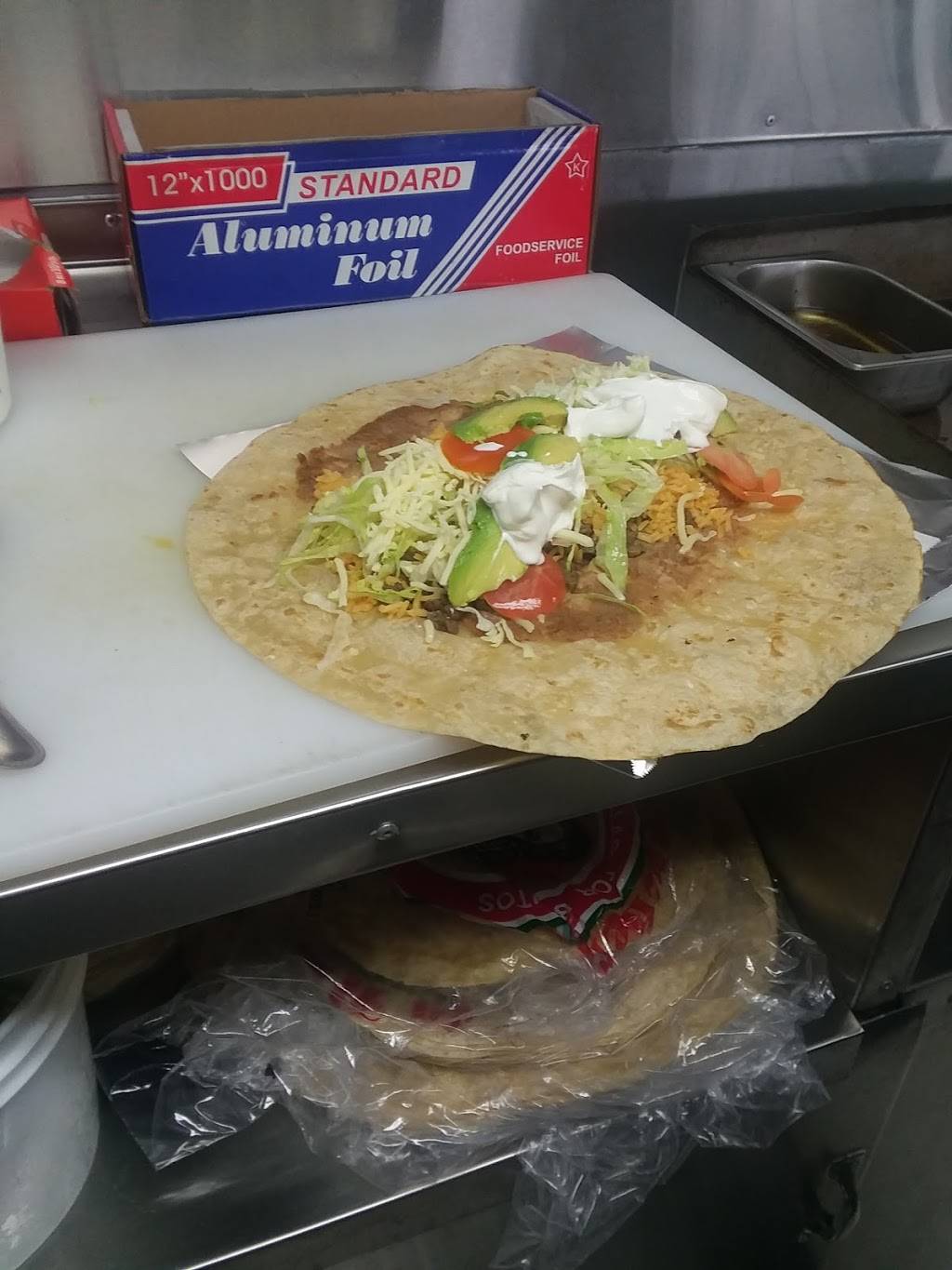 Taqueria Dos Lunas | restaurant | 5609 Uvalde Rd, Houston, TX 77049, USA | 8323424014 OR +1 832-342-4014