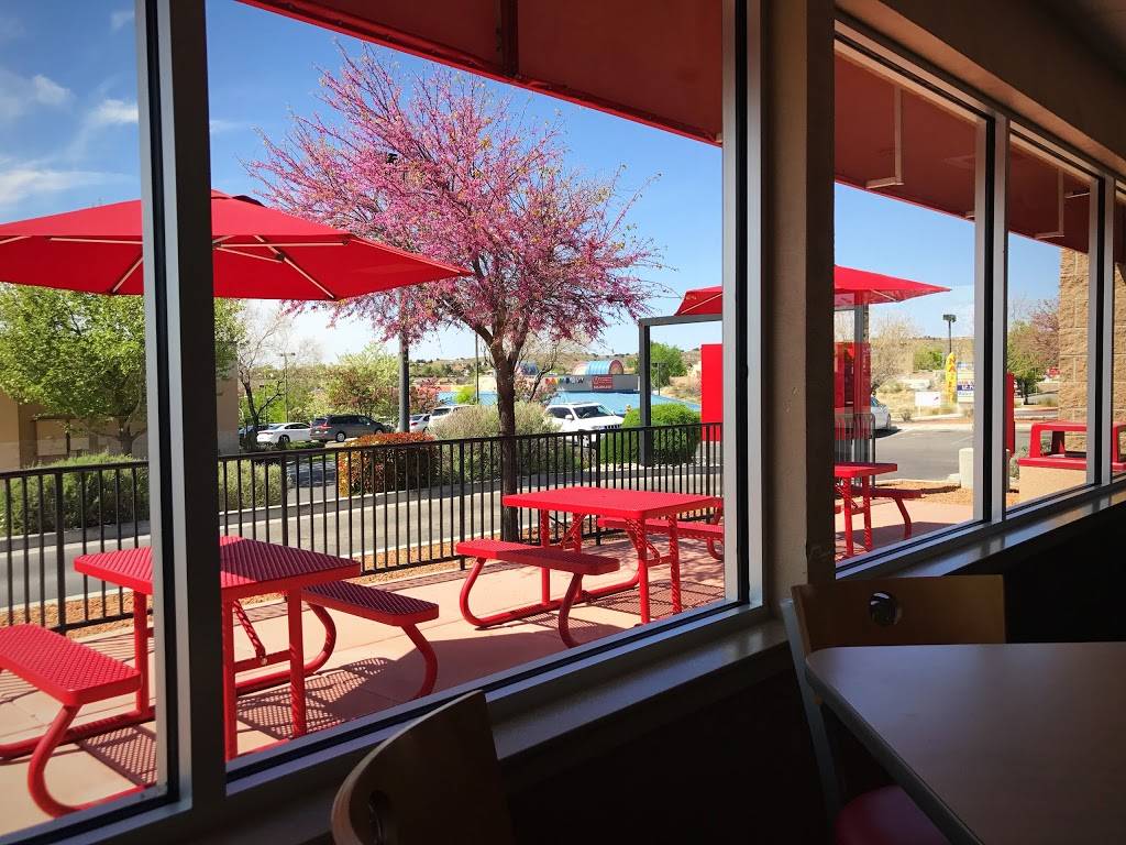 Blakes Lotaburger | restaurant | 8641 Golf Course Rd NW, Albuquerque, NM 87114, USA | 5058991389 OR +1 505-899-1389