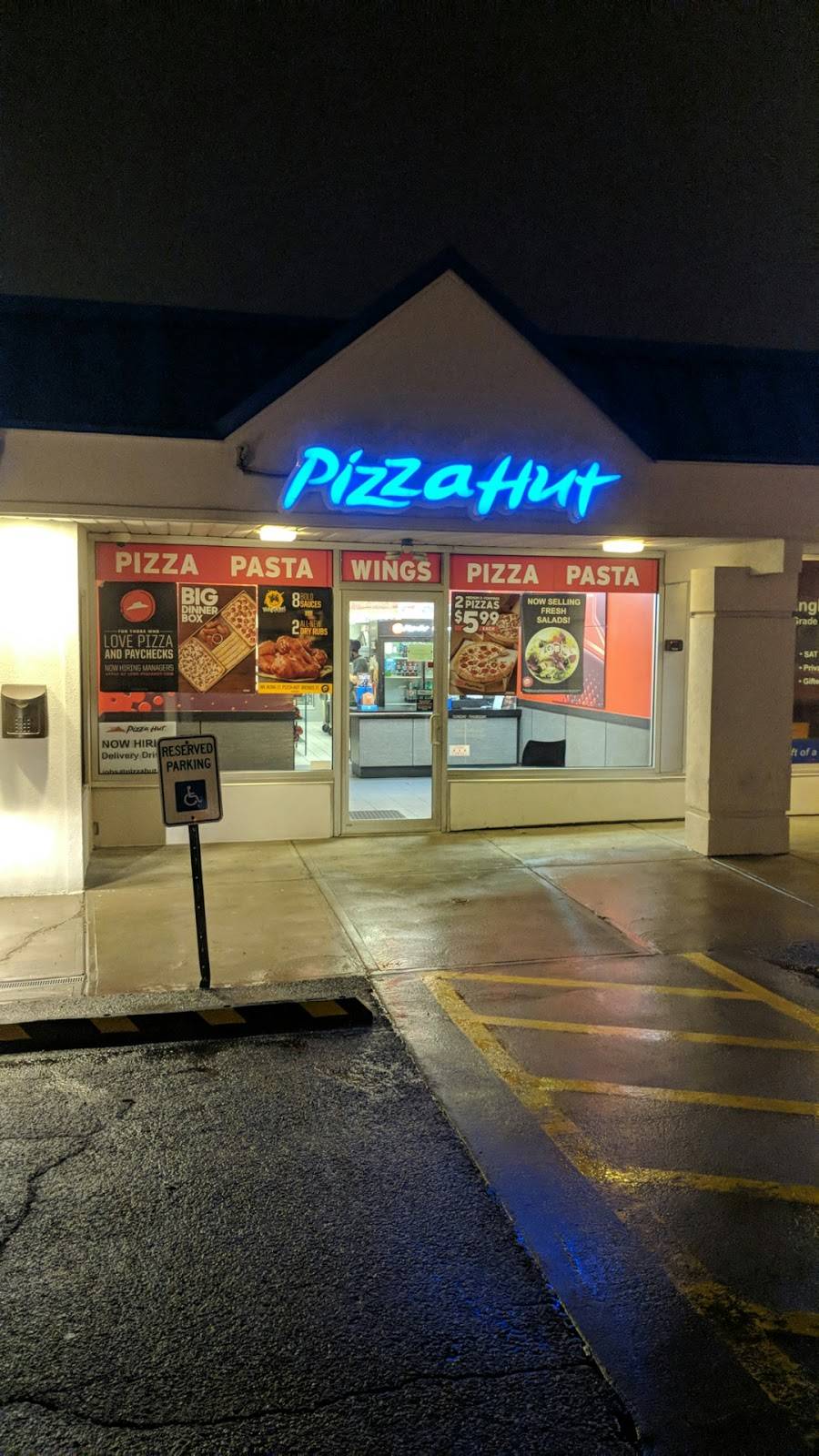 Pizza Hut | restaurant | 5867 Mayfield Rd, Mayfield Heights, OH 44124, USA | 4404615220 OR +1 440-461-5220