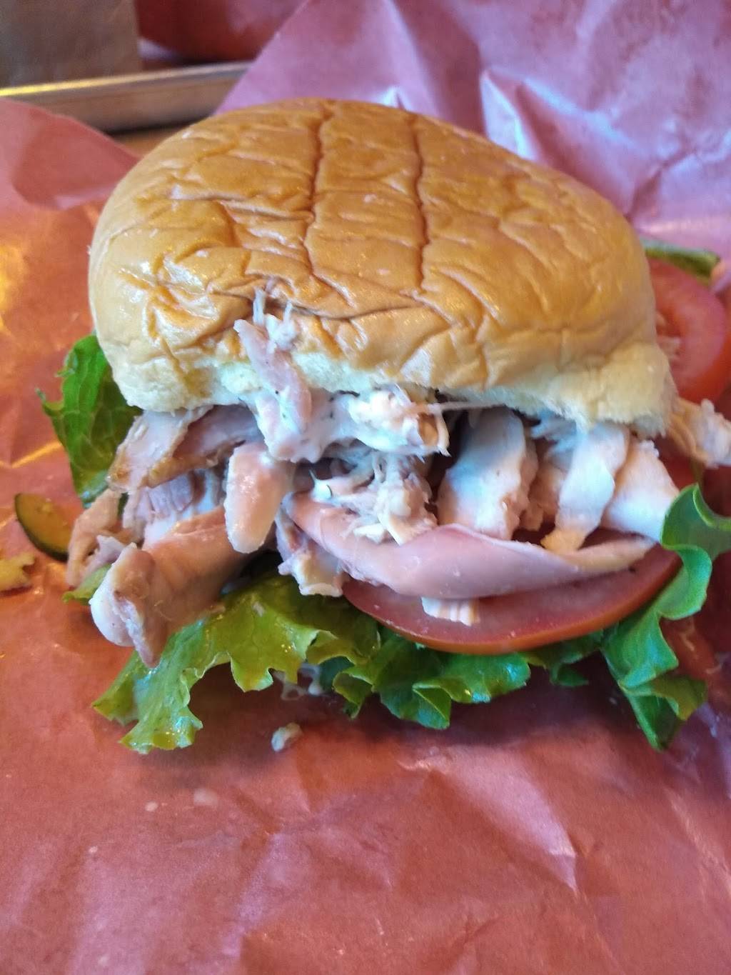 Beauty Barbecue & Smokehouse | restaurant | Bayview Village, South Parking Lot, 2901 Bayview Ave #300, North York, ON M2K 2S3, Canada | 6479436782 OR +1 647-943-6782