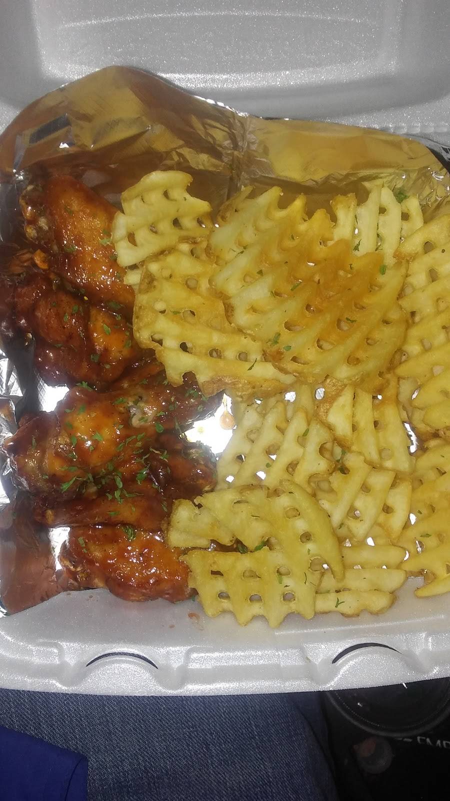 Wingz University | restaurant | 407 Fair Rd, Statesboro, GA 30458, USA | 9124890815 OR +1 912-489-0815