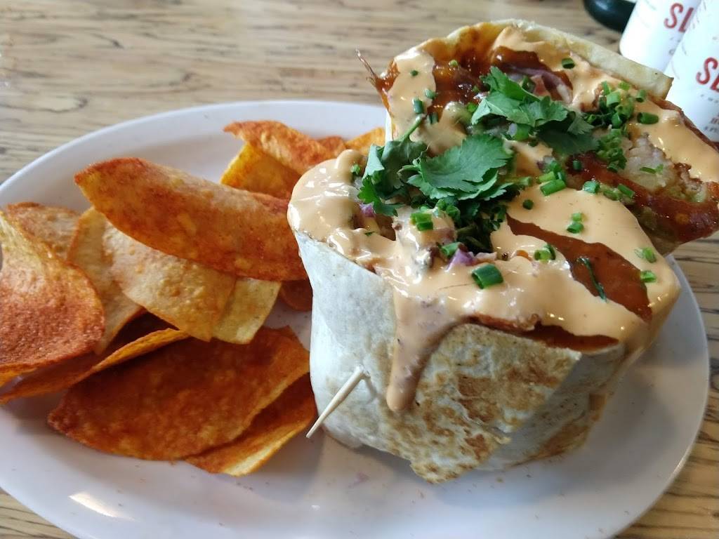 Slapfish | restaurant | 44725 Thorndike St, Ashburn, VA 20147, USA | 7037265254 OR +1 703-726-5254