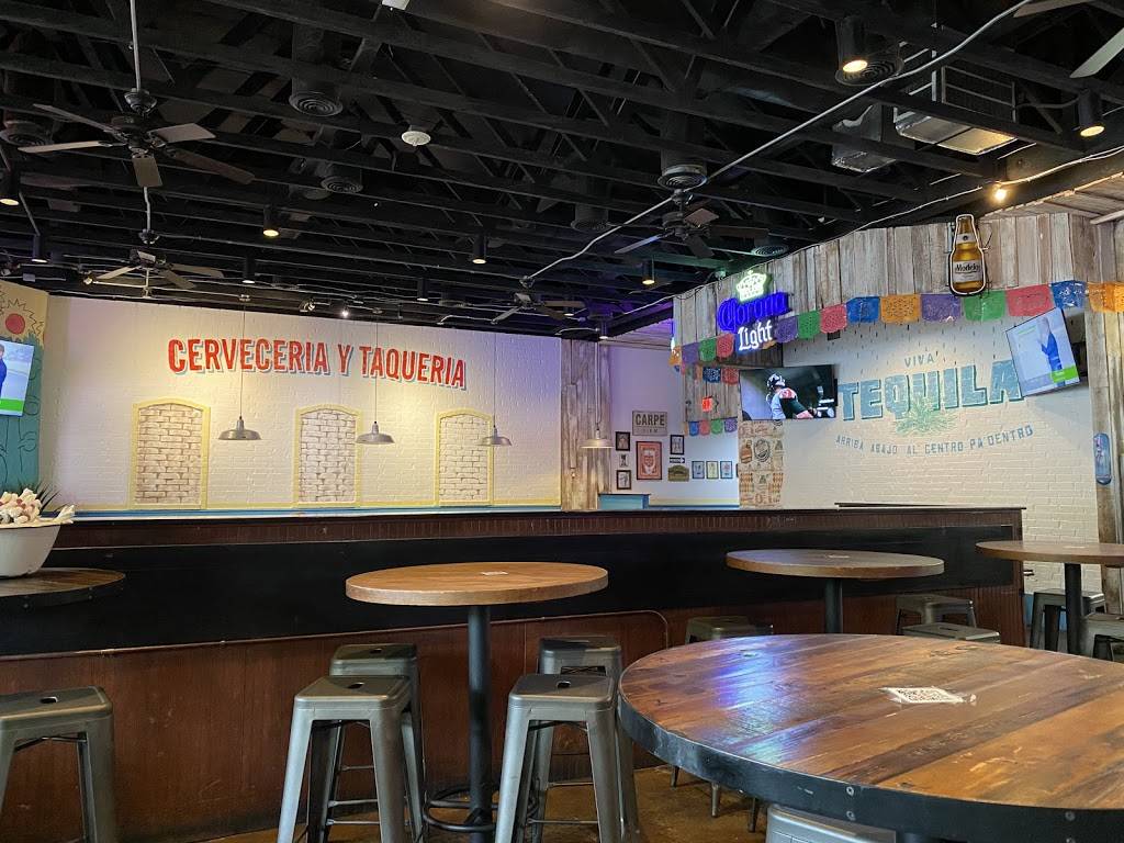 Baja Cantina | restaurant | 101 S Oak St #300, Roanoke, TX 76262, USA | 8179843900 OR +1 817-984-3900