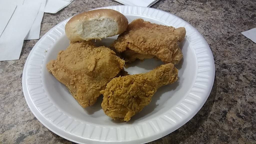 Chicken Express | restaurant | 734 S Colorado St, Lockhart, TX 78644, USA | 5126684661 OR +1 512-668-4661