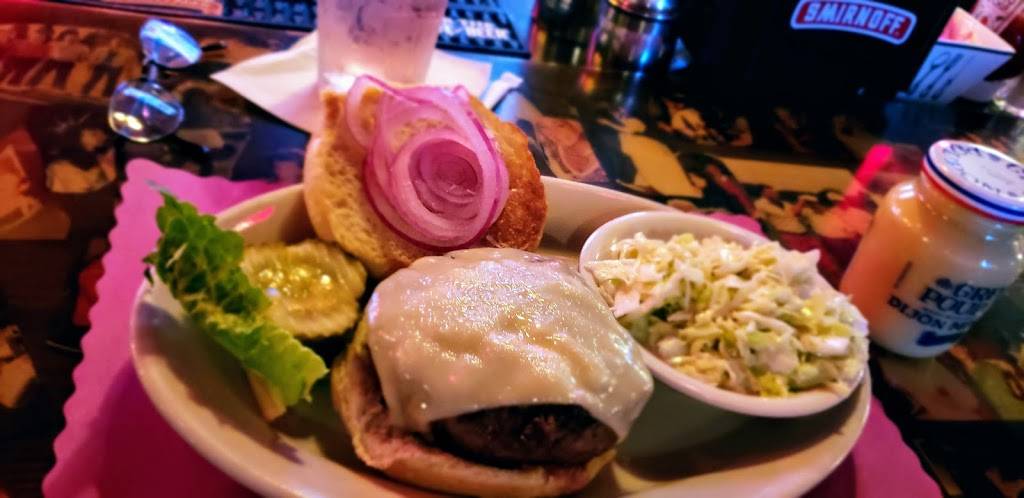 Sneekers Cafe | restaurant | 568 Poquonnock Rd, Groton, CT 06340, USA | 8604451967 OR +1 860-445-1967