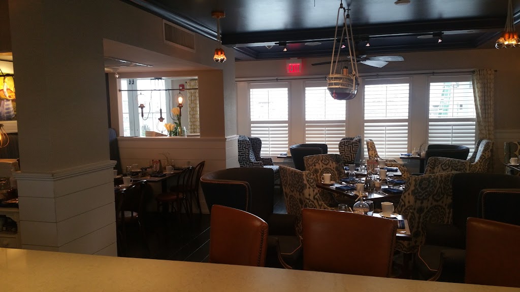Breeze Restaurant | restaurant | 77 Easton St, Nantucket, MA 02554, USA | 5082284730 OR +1 508-228-4730