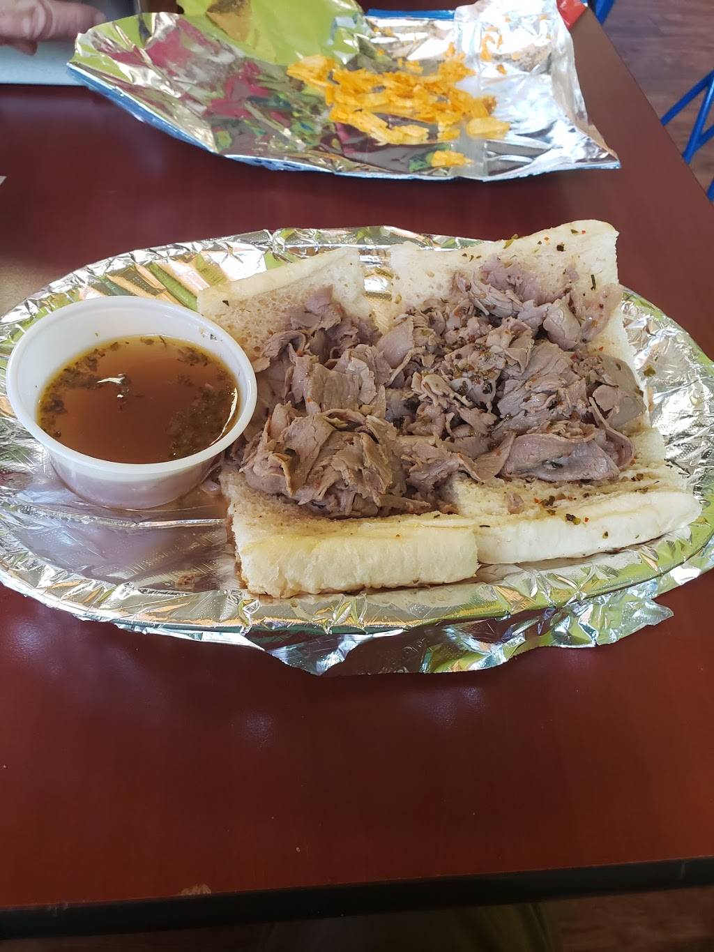 Ikes Eats & Treats | restaurant | 103 Main St, Auburndale, FL 33823, USA | 8639676111 OR +1 863-967-6111