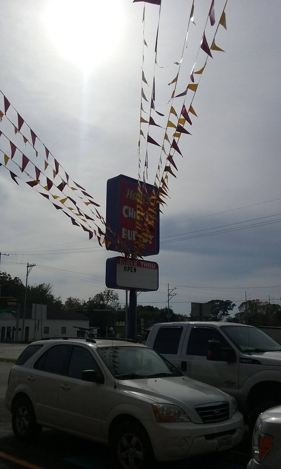 Hartz Chicken Buffet | restaurant | 703 W Davis St, Conroe, TX 77301, USA | 9365391331 OR +1 936-539-1331