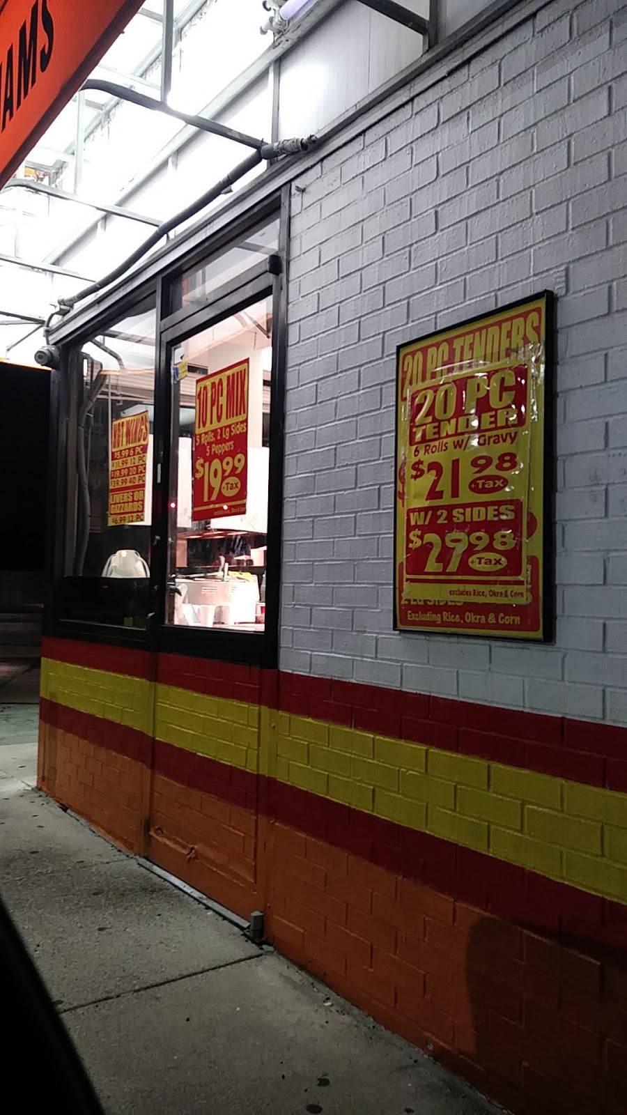 Williams Fried Chicken | restaurant | 1570 S 1st St, Garland, TX 75040, USA | 9722767705 OR +1 972-276-7705