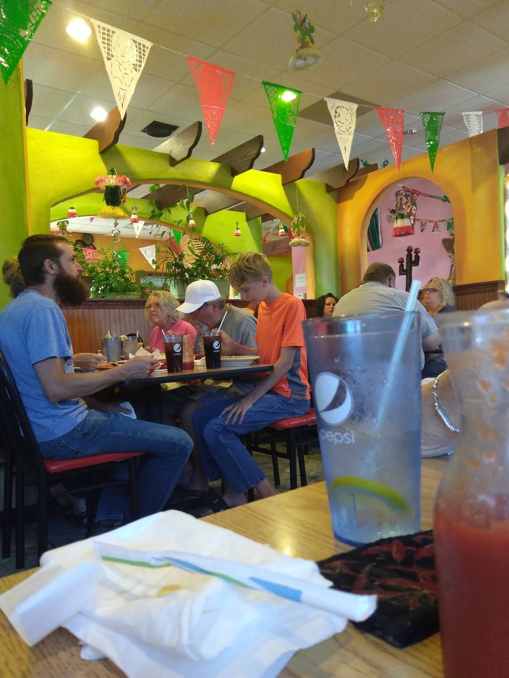 La Pachanga Mexican Restaurant | restaurant | 63628, 20 N Wood, Bonne Terre, MO 63628, USA | 5733588870 OR +1 573-358-8870