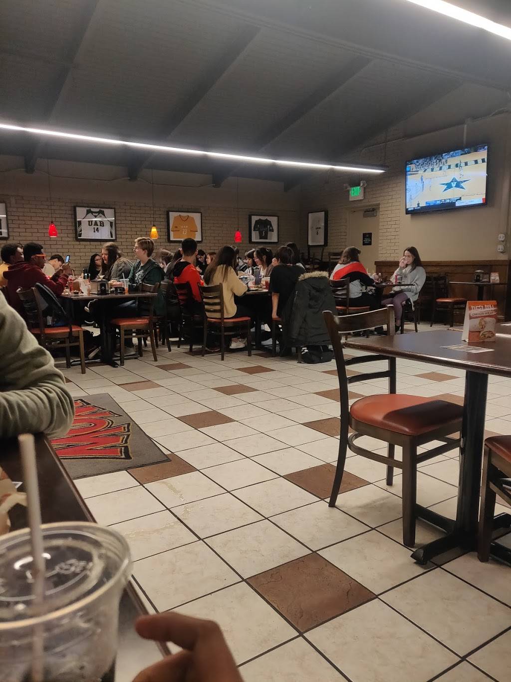 WOW | Café & Wingery | restaurant | 1000 14th St S, Birmingham, AL 35233, USA | 2059755914 OR +1 205-975-5914