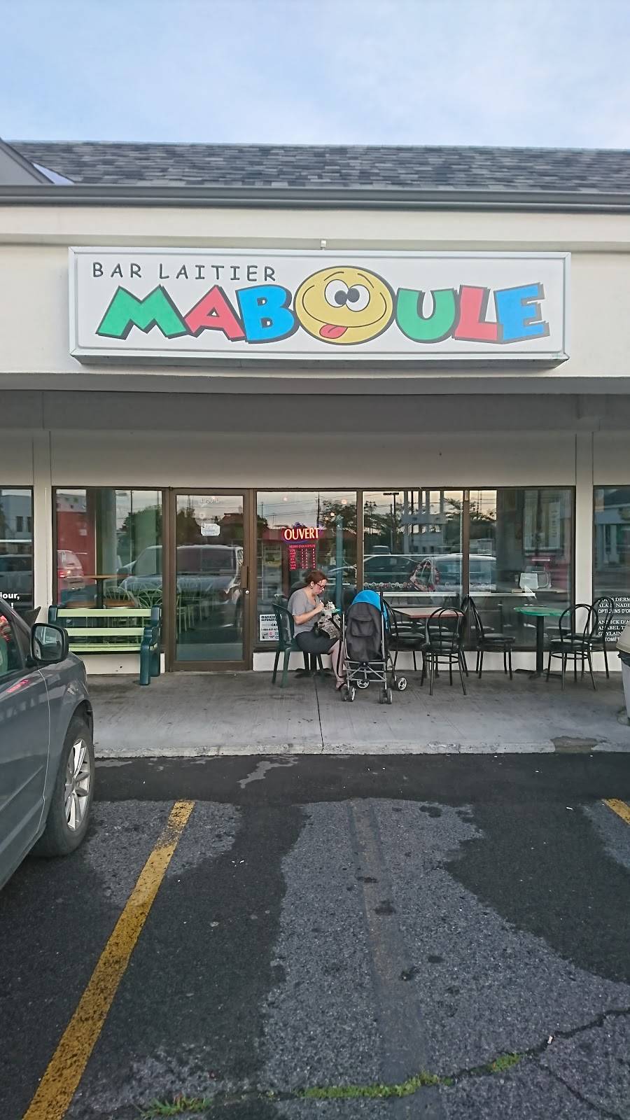 Bar Laitier Complètement Maboule | restaurant | 1950 Chemin du Fer-à-Cheval, Sainte-Julie, QC J3E 2S3, Canada | 4509221367 OR +1 450-922-1367