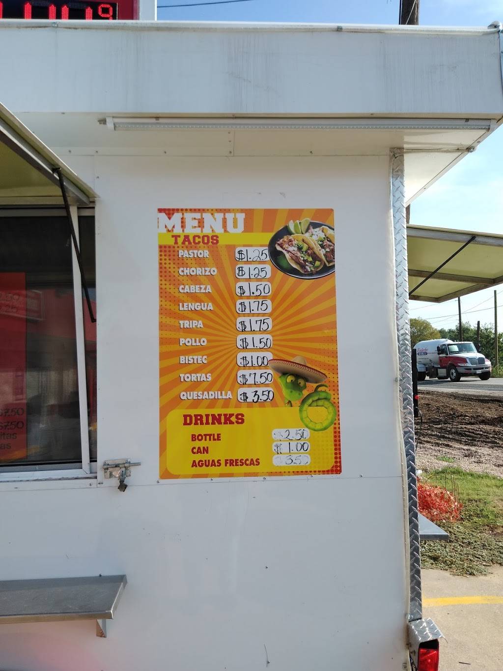 Don Panchos Taco Place | restaurant | 1918 Fort Worth Dr, Denton, TX 76205, USA | 9402313397 OR +1 940-231-3397