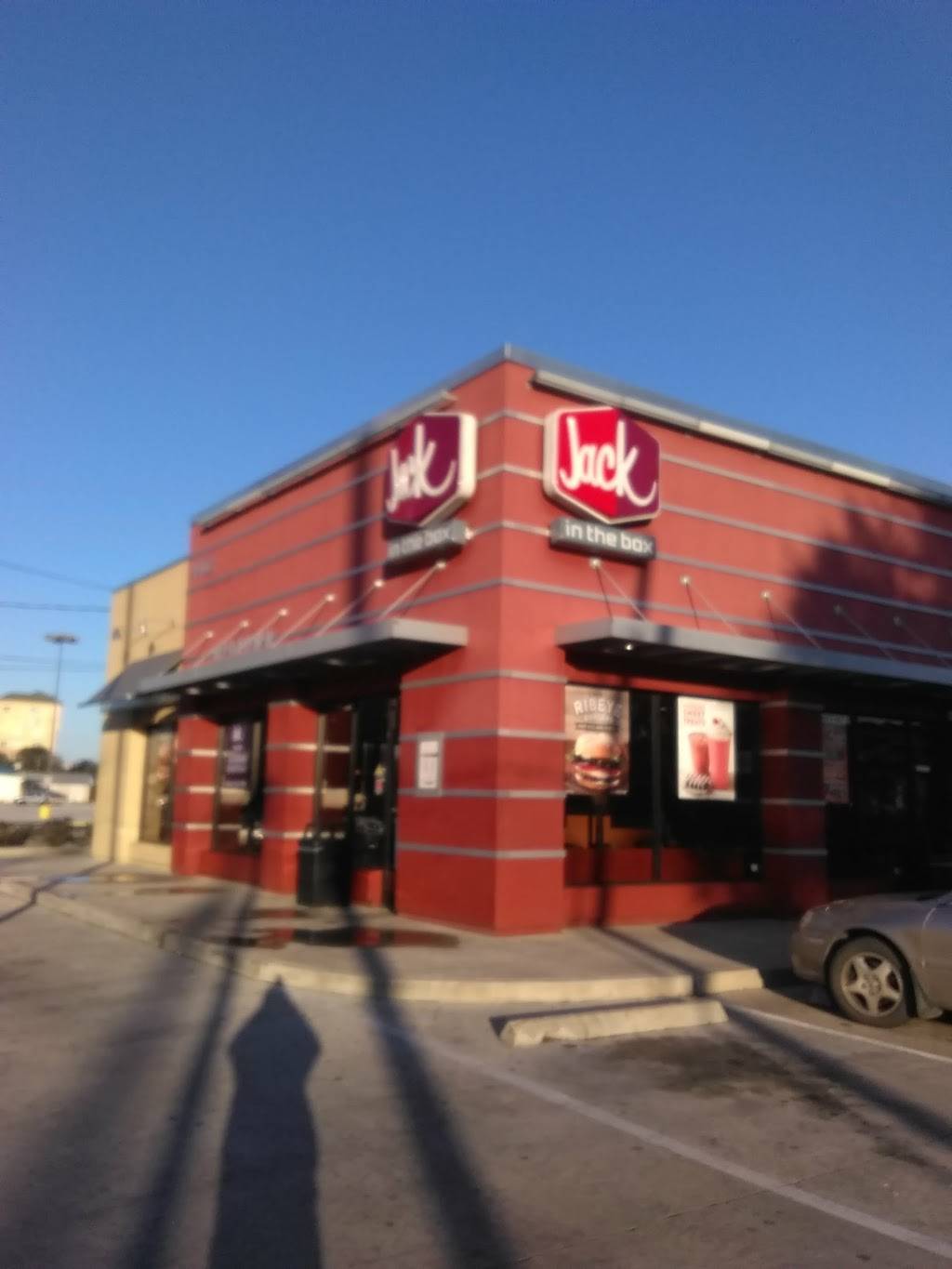 Jack in the Box | restaurant | 4403 Fannin St, Houston, TX 77004, USA | 7135279065 OR +1 713-527-9065