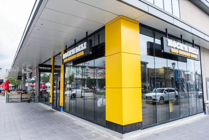 Rock’n Deli - Montreal Smoked Meat | restaurant | Cf shops Don Mills, 32 Clock Tower Rd, Toronto, ON M2C 0G2, Canada | 4167923354 OR +1 416-792-3354