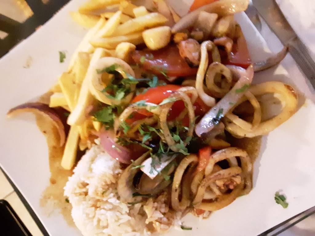 Off the Hook Bar and Grill Peruvian Restaurant | restaurant | 10901 US-441, Belleview, FL 34420, USA | 3523070661 OR +1 352-307-0661