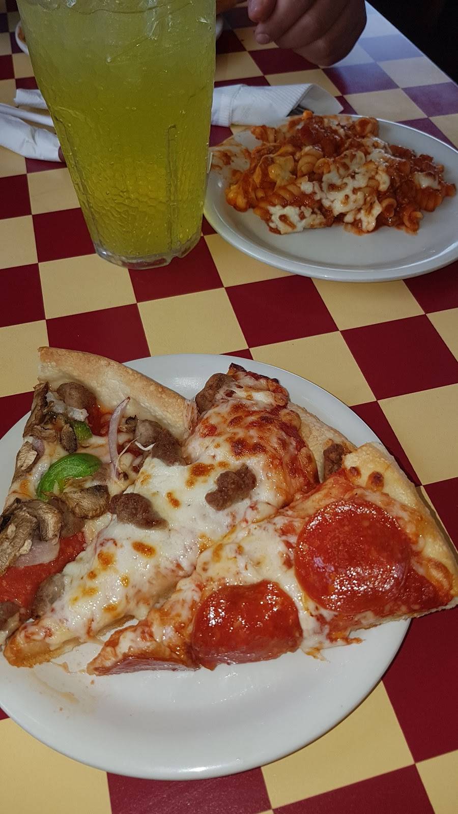 Pizza Hut | meal delivery | 7960 N Mesa St, El Paso, TX 79932, USA | 9155845574 OR +1 915-584-5574