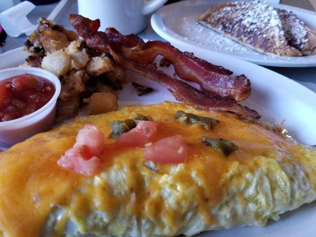 Egg Yolk Cafe | restaurant | 610-A Red Banks Rd, Greenville, NC 27858, USA | 2525658961 OR +1 252-565-8961