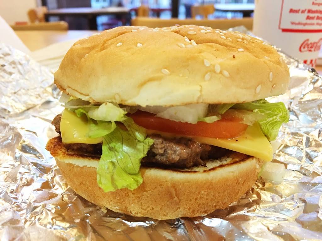 Five Guys | meal takeaway | 6801 Parker Farm Dr, Wilmington, NC 28405, USA | 9102569069 OR +1 910-256-9069