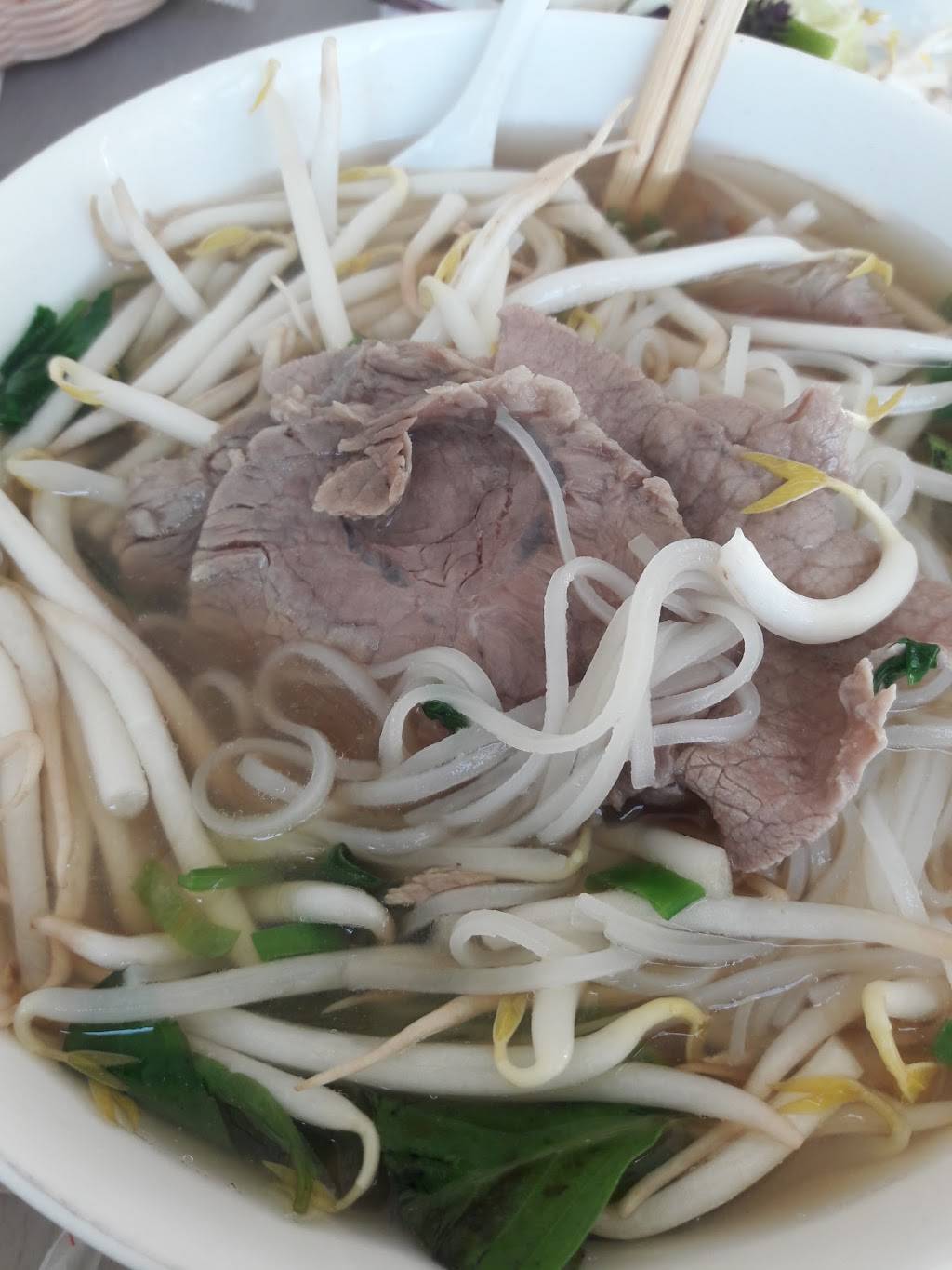 Banh Mi Ngon | restaurant | 1759 Centre St, West Roxbury, MA 02132, USA | 6173250946 OR +1 617-325-0946