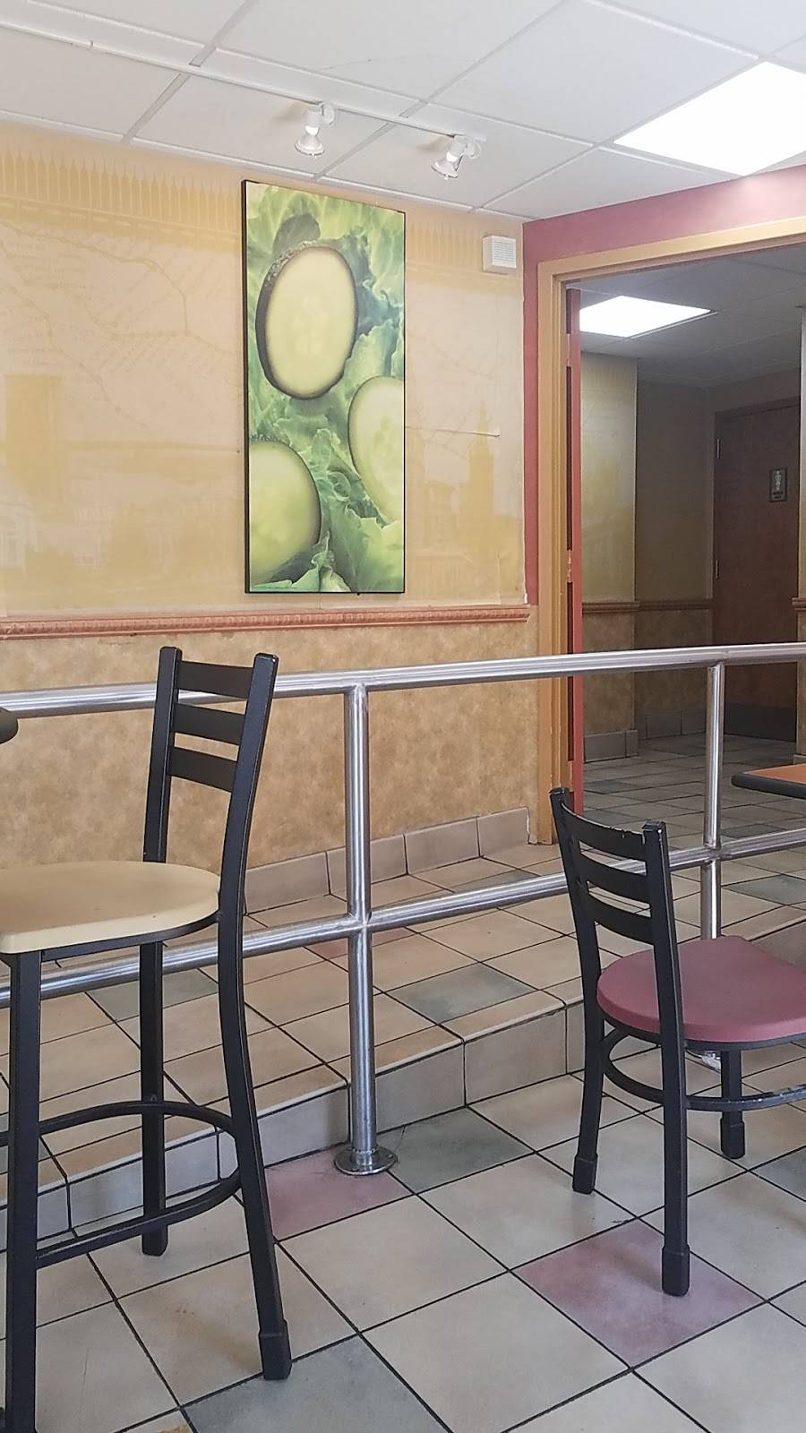 Subway Restaurants | restaurant | 400 York Rd, Towson, MD 21204, USA | 4103211777 OR +1 410-321-1777