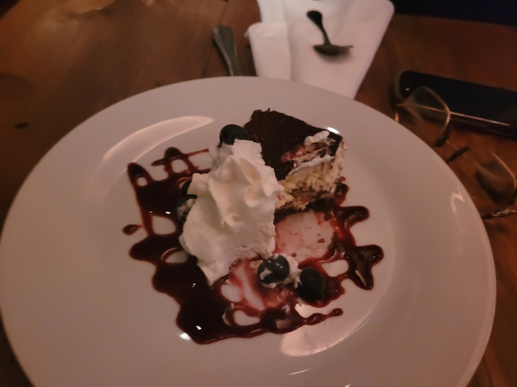 Basils Restaurant & Tapas Bar | meal takeaway | 2985 Grandview Ave NE, Atlanta, GA 30305, USA | 4042339755 OR +1 404-233-9755