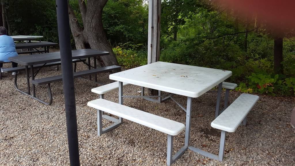 Howards Drive In | restaurant | 121 E Main St, West Brookfield, MA 01585, USA | 5088676504 OR +1 508-867-6504