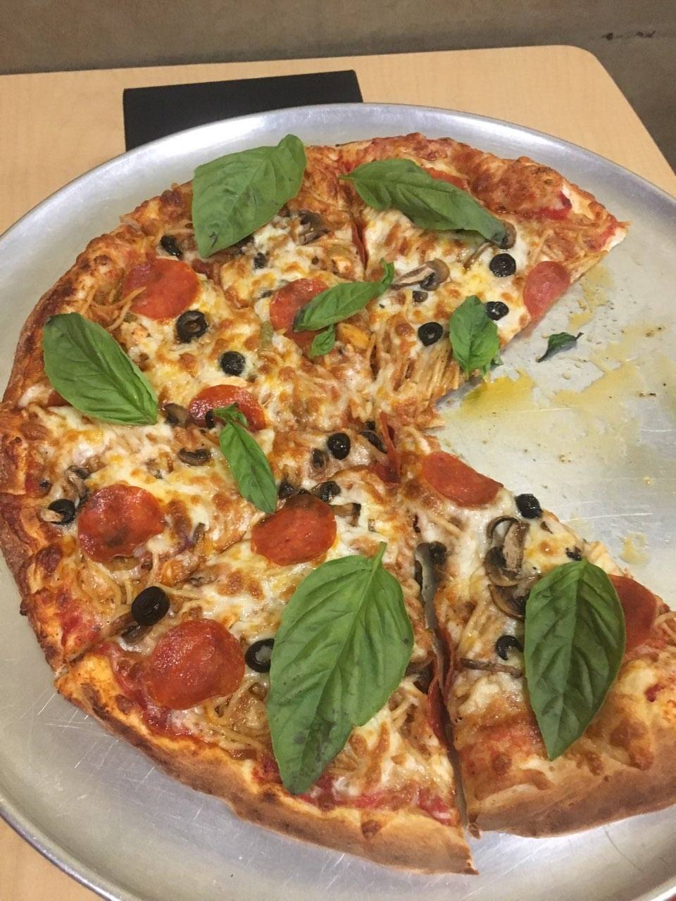 Magic Pizza SCV | restaurant | 26870 The Old Rd, Stevenson Ranch, CA 91381, USA | 6612911921 OR +1 661-291-1921