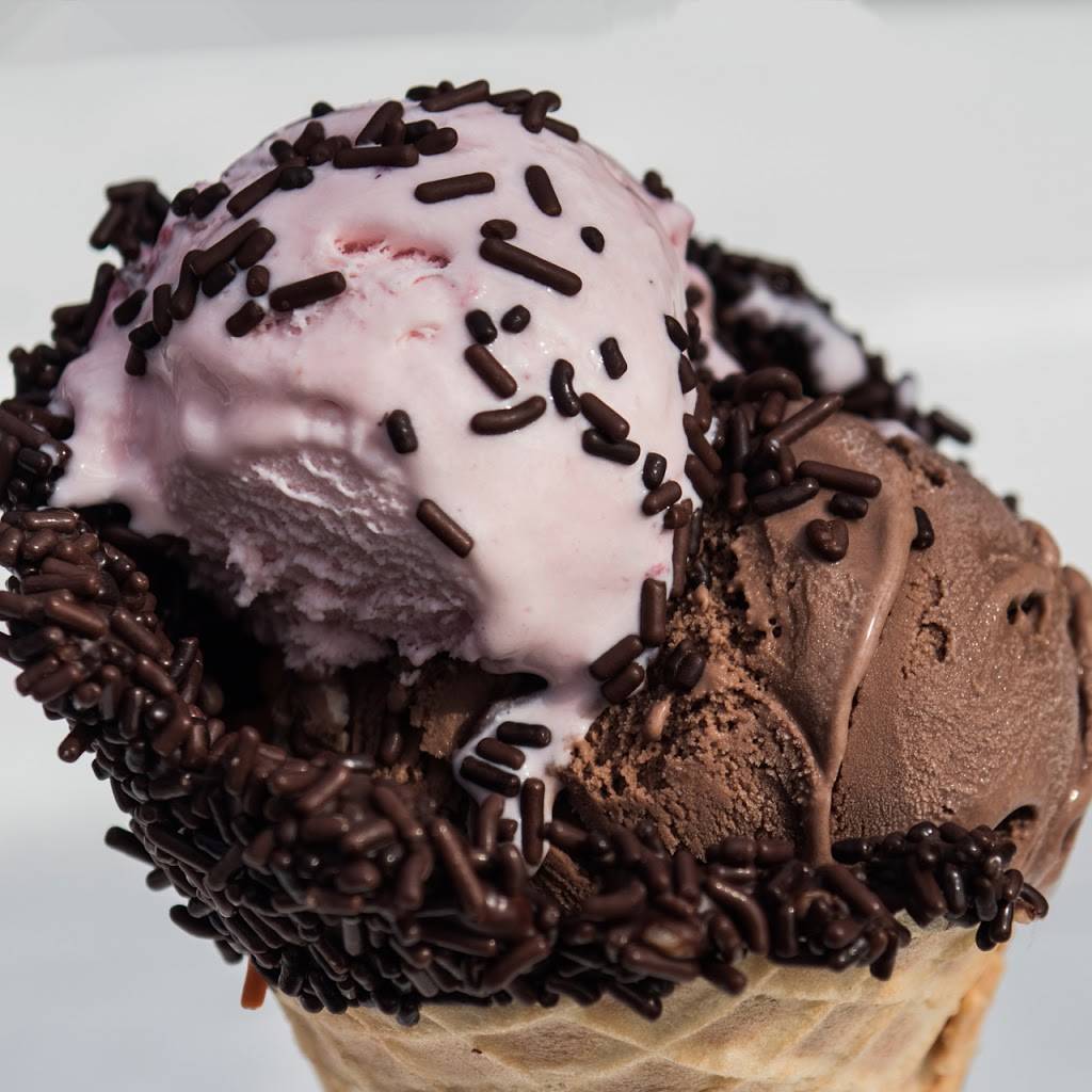 Schultzys Snack Shack | meal takeaway | 346 Park Ave, Portsmouth, RI 02871, USA | 4016832663 OR +1 401-683-2663