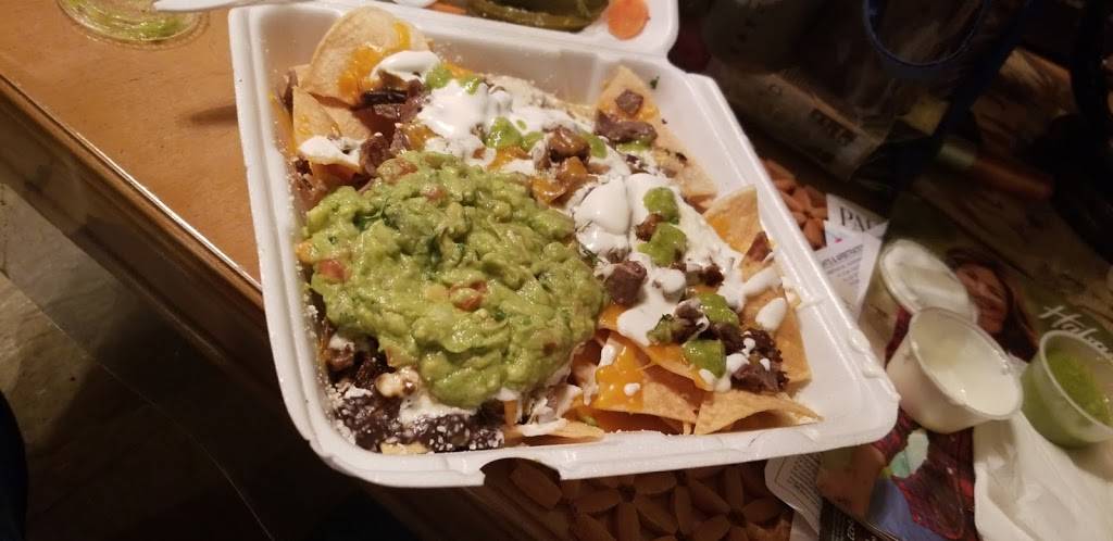 La Lomita | restaurant | 3868 10th Ave, New York, NY 10034, USA | 2125679355 OR +1 212-567-9355