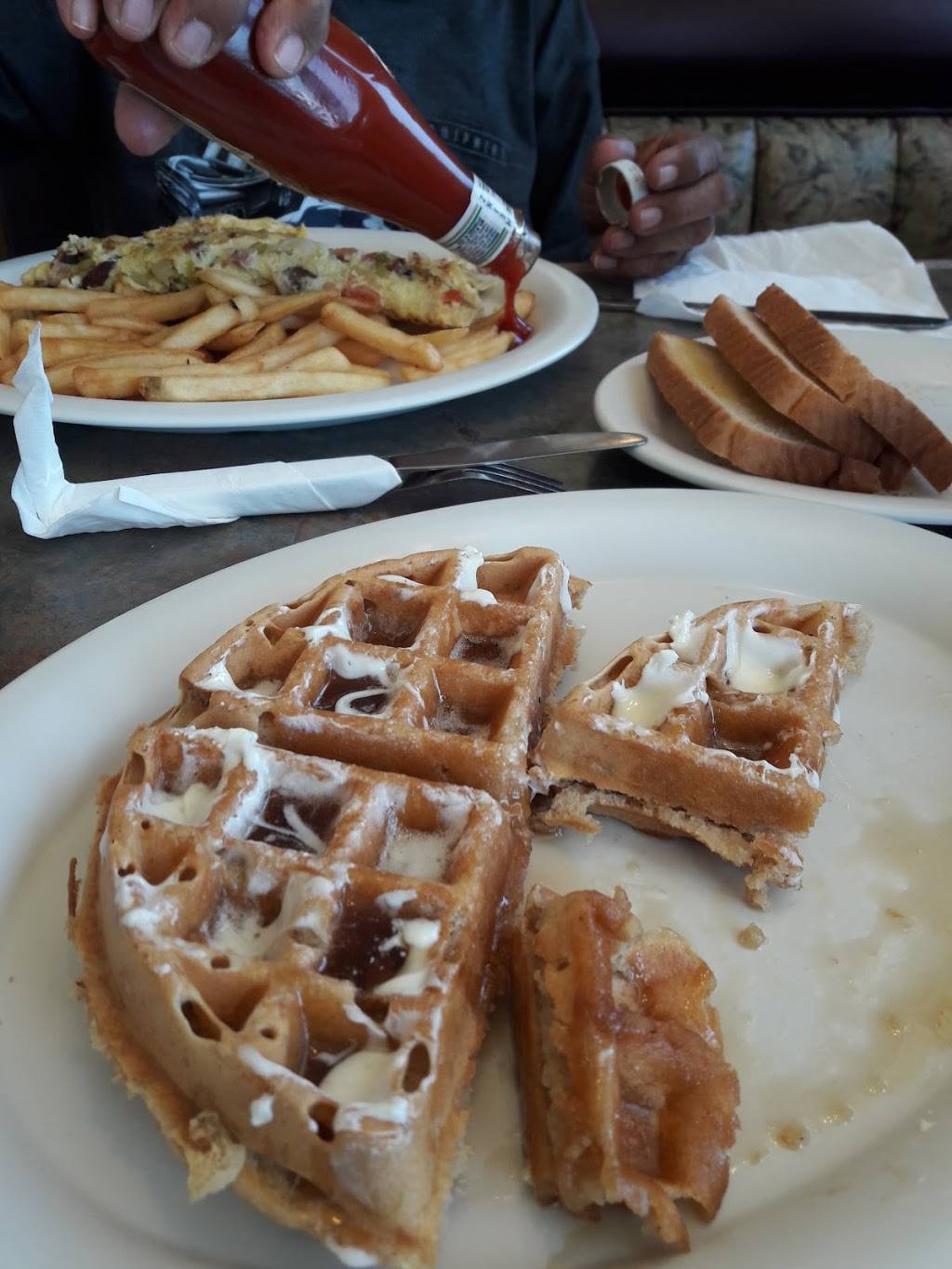 Toms Burgers 14 | restaurant | 3484 Gage Ave, Bell, CA 90201, USA | 3235816277 OR +1 323-581-6277