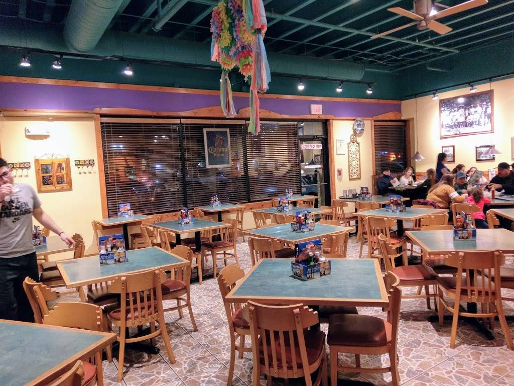 Panchos | restaurant | 700 E New York St, Aurora, IL 60505, USA | 6308209391 OR +1 630-820-9391