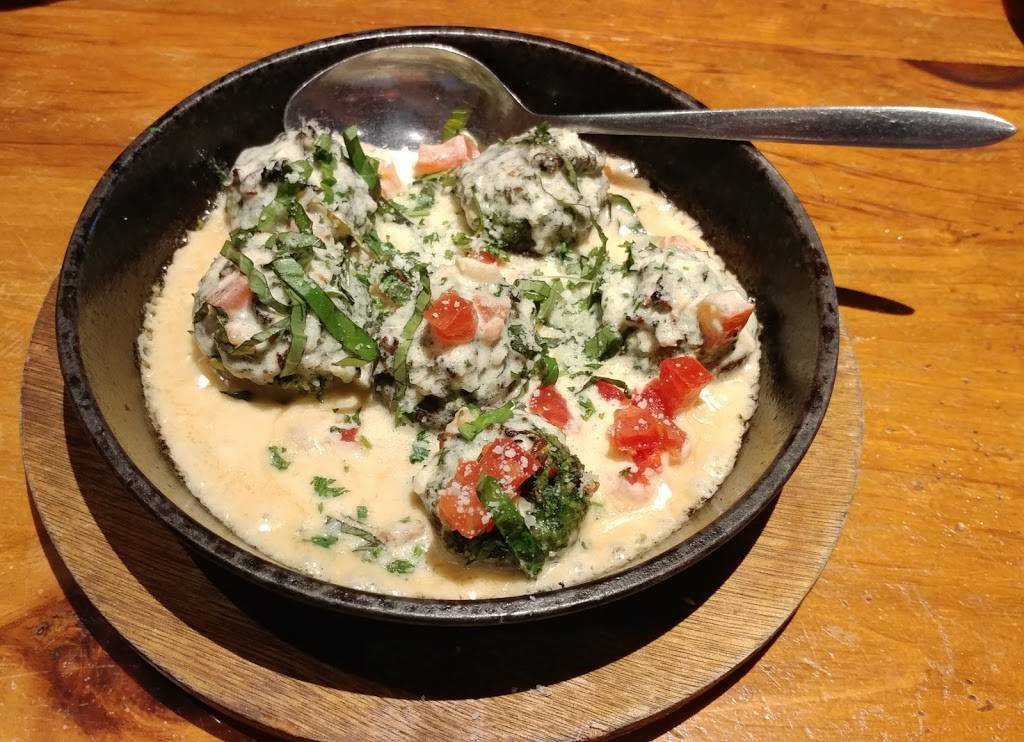 Johnny Carinos | restaurant | 12901 N Interstate 35 Frontage Rd, Austin, TX 78753, USA | 5129896464 OR +1 512-989-6464