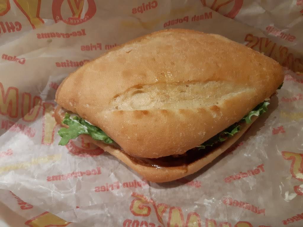 Yumys Chicken and Seafood | meal takeaway | 3085 Hurontario St #11b, Mississauga, ON L5B 1N7, Canada | 9052791222 OR +1 905-279-1222