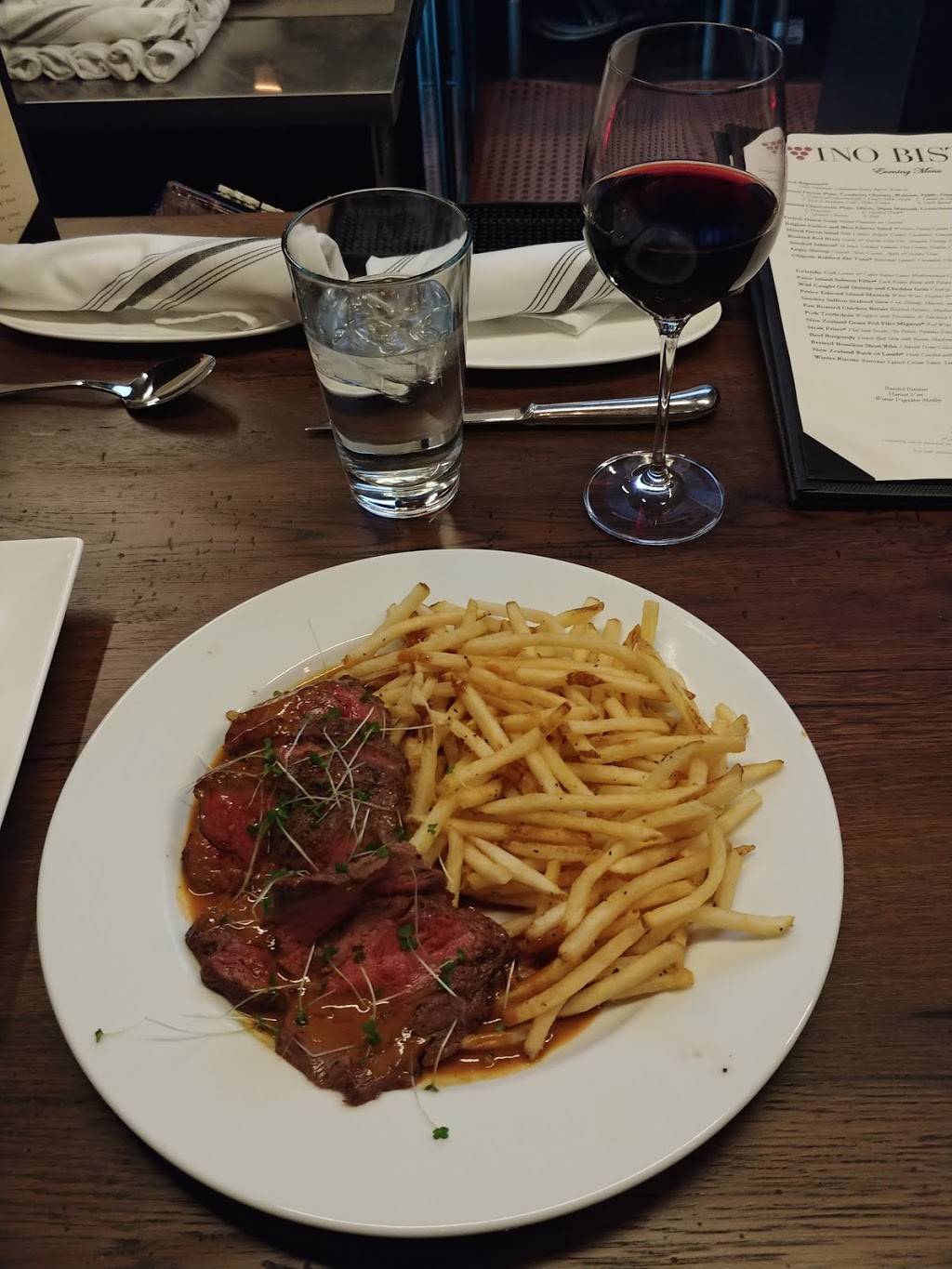 Vino Bistro | restaurant | 1605 Village Market Boulevard Southeast Suite 100, Leesburg, VA 20175, USA | 5712912520 OR +1 571-291-2520