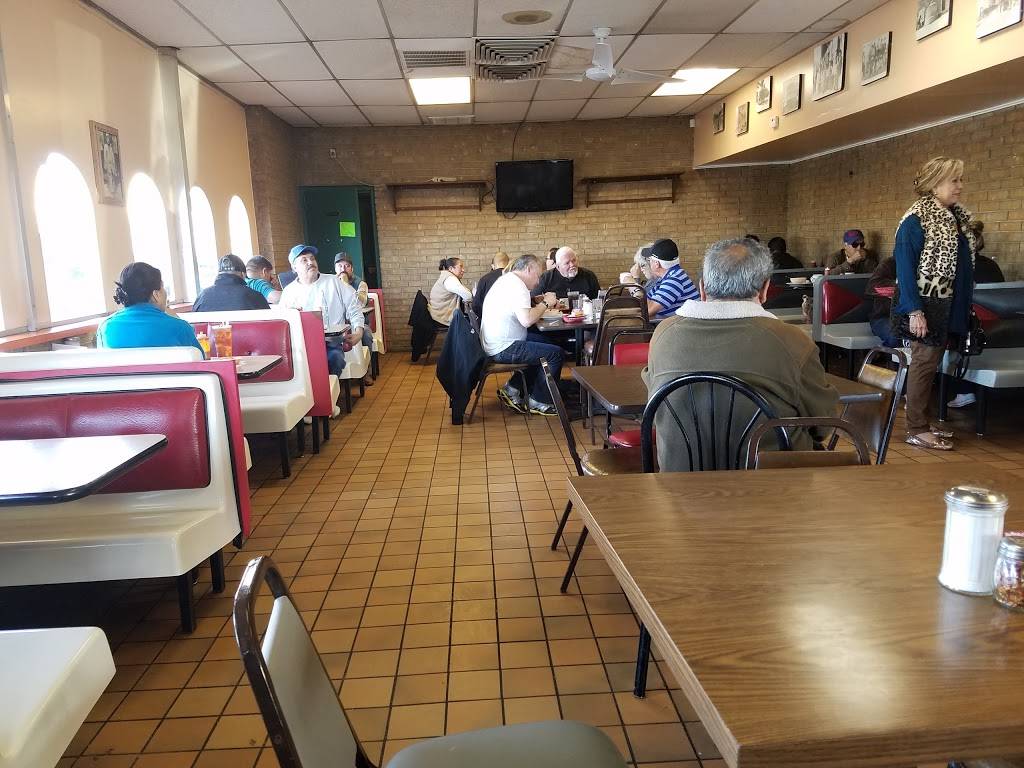 Mundos | restaurant | 4006 Doniphan Dr, El Paso, TX 79922, USA | 9155818233 OR +1 915-581-8233