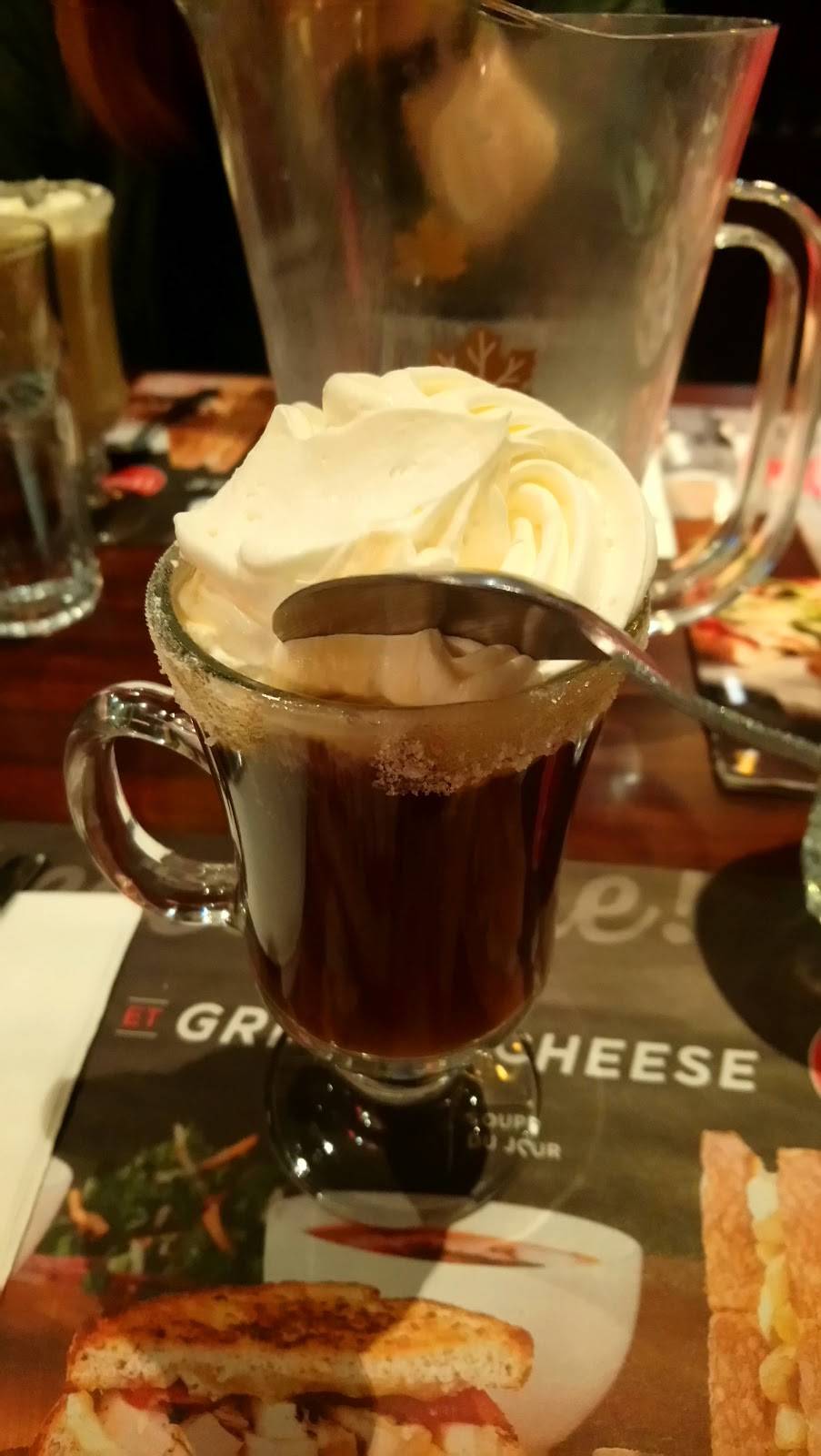 Toujours Mikes | restaurant | 7900 Boulevard Henri-Bourassa, Québec, QC G1H 3G3, Canada | 4186283030 OR +1 418-628-3030