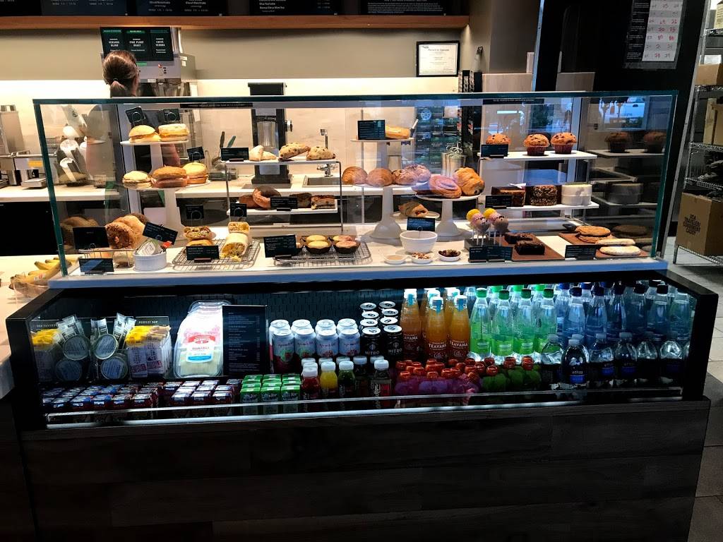 Starbucks | cafe | 13781 Mono Way, Sonora, CA 95370, USA | 2095338831 OR +1 209-533-8831