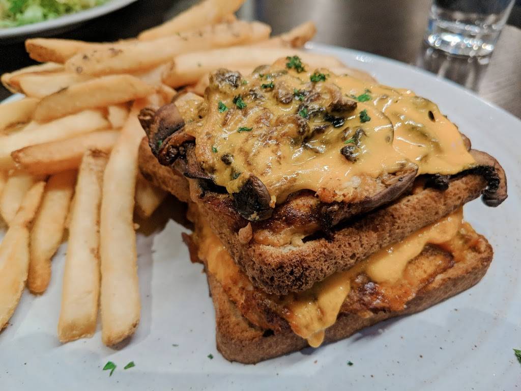 Who Tone Bistro | restaurant | 1 Promenade Circle, Unit 135, Entry 3, Thornhill, ON L4J 4P8, Canada | 9058816766 OR +1 905-881-6766