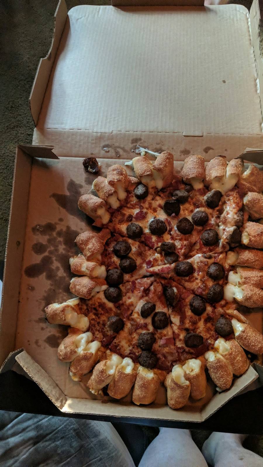 Pizza Hut | restaurant | 2926 Mannheim Rd, Franklin Park, IL 60131, USA | 8474552733 OR +1 847-455-2733