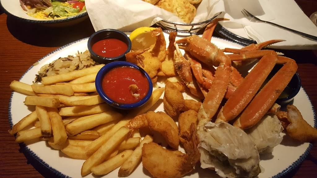 Red Lobster | restaurant | 3930 N Main St, Mishawaka, IN 46545, USA | 5742556306 OR +1 574-255-6306